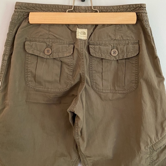The North Face Khaki Capris - Picture 9 of 9